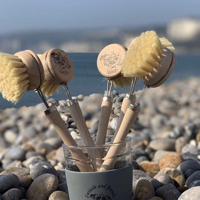 Washing up brush 100% biodegradable wooden  with sisal bristles - Swizzle and friends
