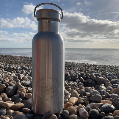 Water bottle - Reusable plastic free, metal and insulated, 500ml with a bamboo lid - Swizzle and friends